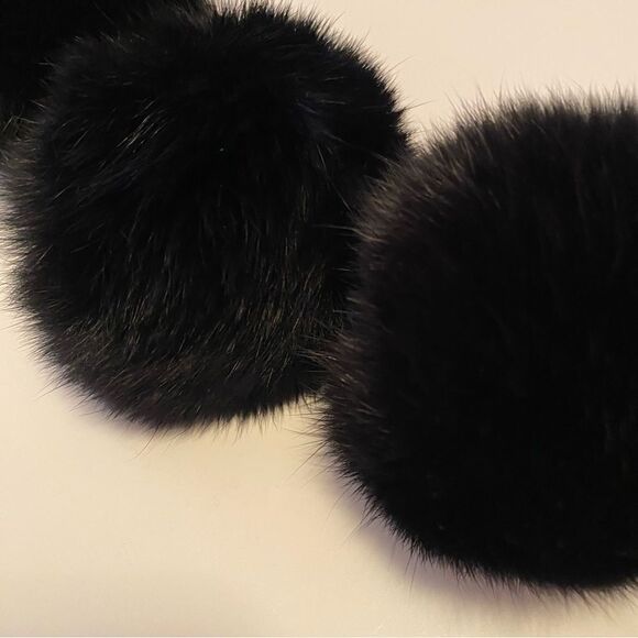 Faux fur balls winter “scarf” - Picture 4 of 4
